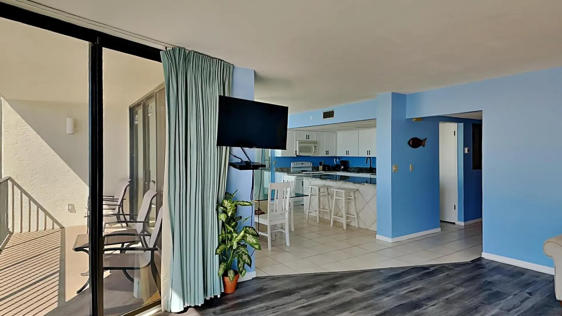 Edgewater Tower III 302 Apartment Panama City Beach